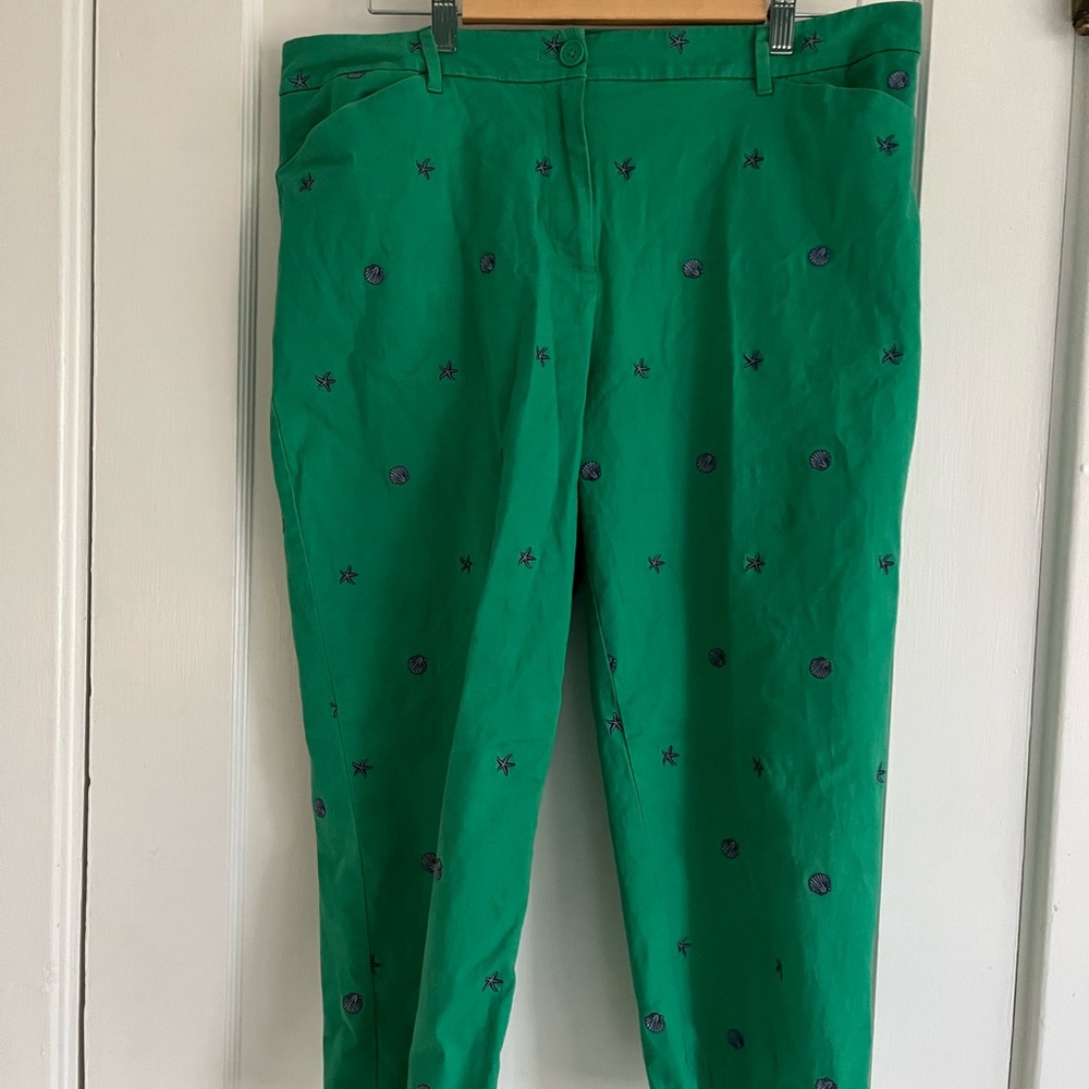 Talbots Green Capris with Vibrant Color and Structured Look